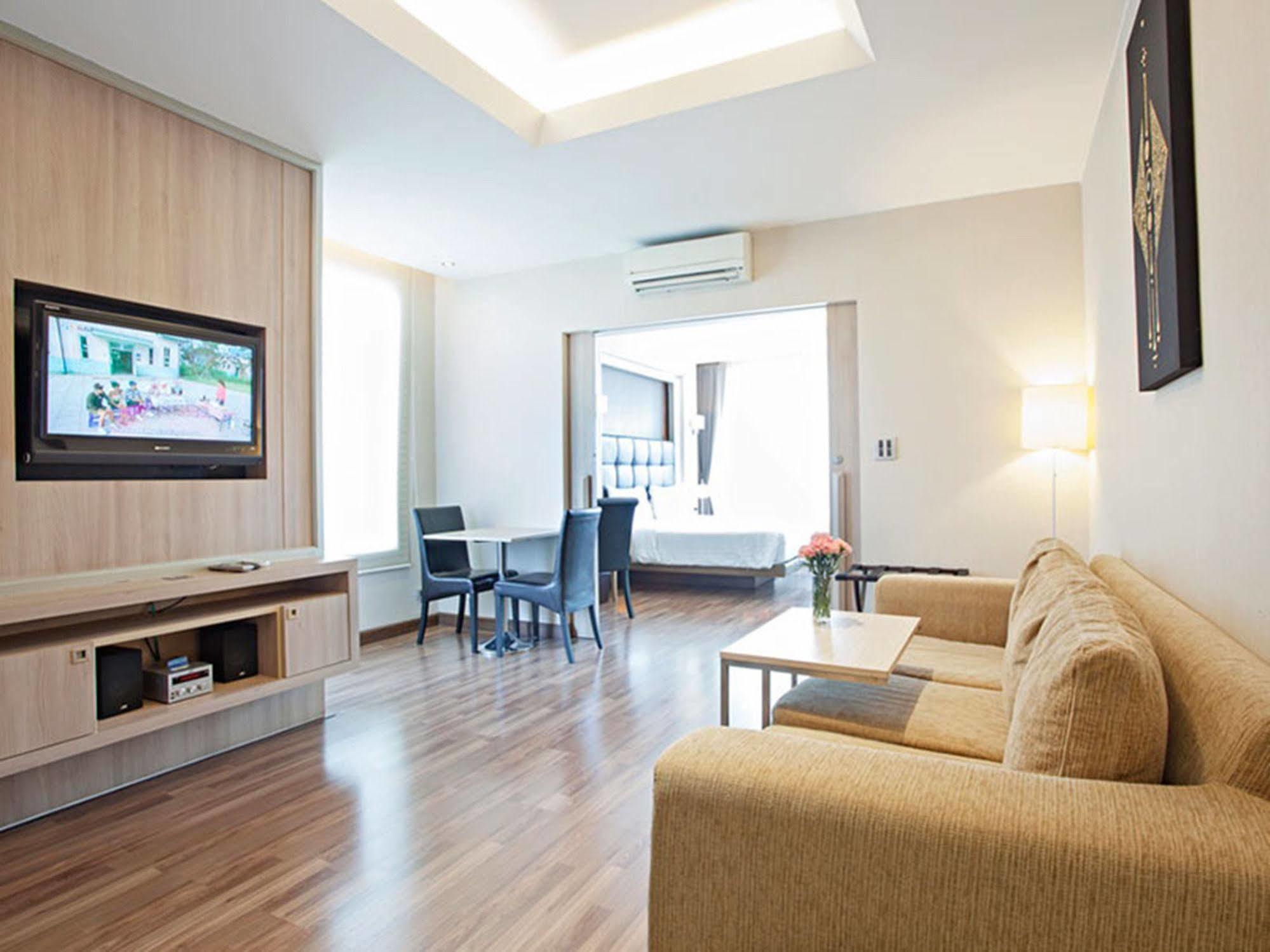 V Residence Bangkok Kültér fotó